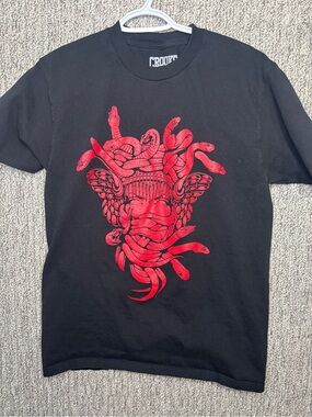 Crooks & Castles Men’s Black Casual T-shirt Red Snake Medusa Graphic